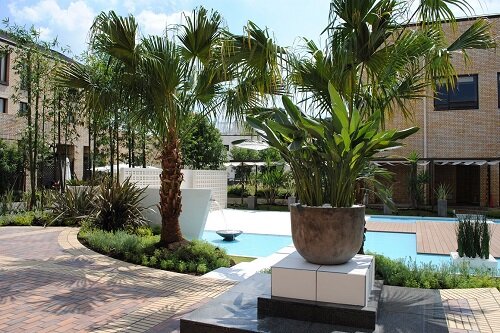 SUN PLAZA SEAZONS